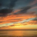 In Belgium With Sea Views Апартаменти *